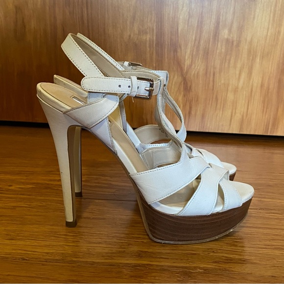 Guess White Strappy Wood Platform 5” Heels - Picture 5 of 8